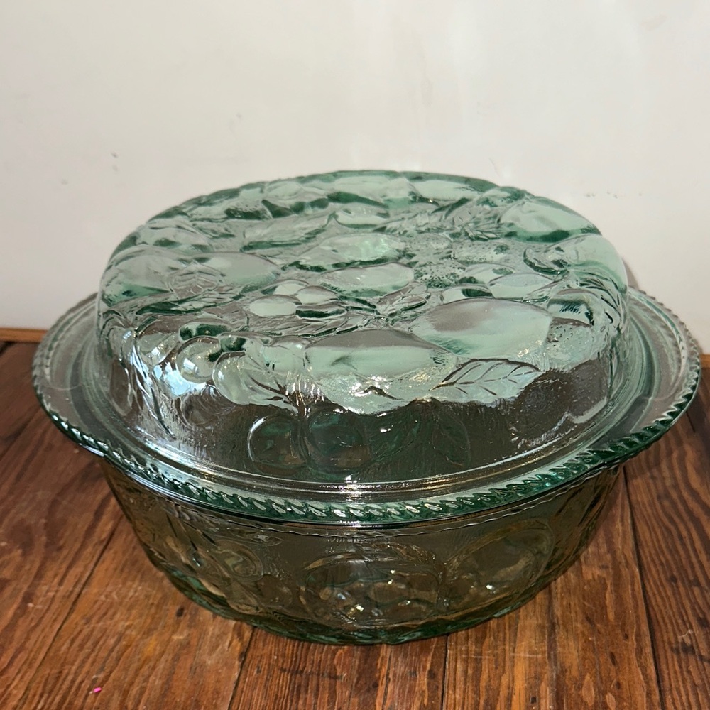 Libby glass Orchard fruit Green Glass Embossed Casserole with Lid